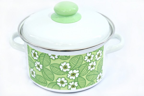 Кастрюля эмал  2л. 