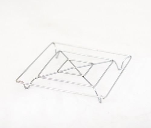 Подставка под горячее металлическая квадратная 14см