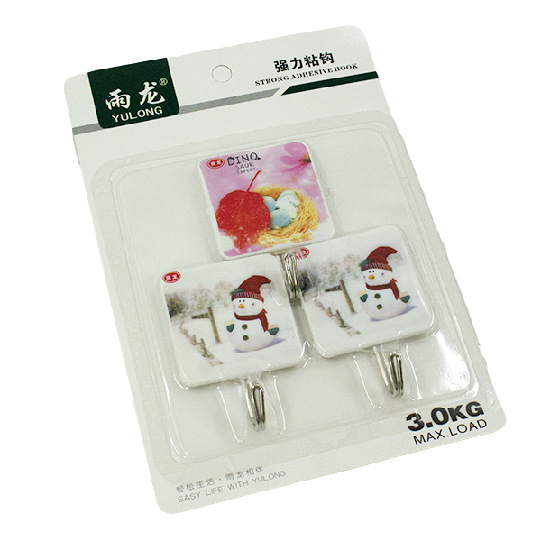 Крючки фигурные 3шт (пластик, металл) Крючки фигурные 3шт (пластик, металл)