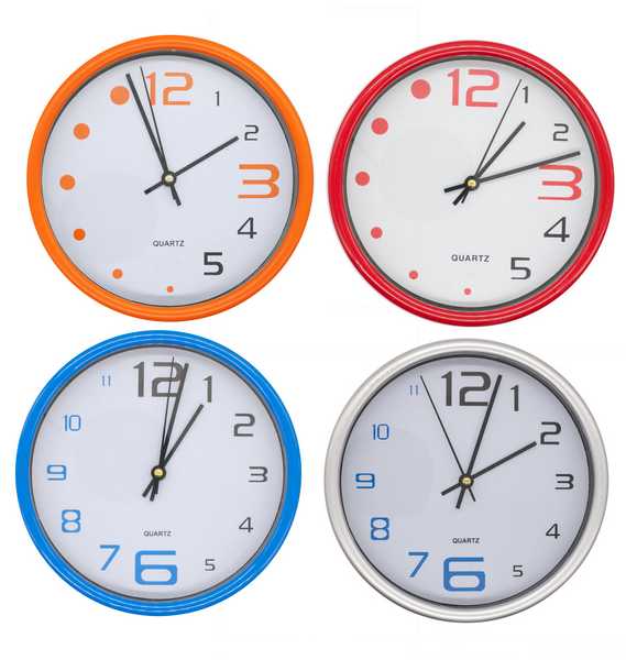 Часы настенные, диаметр 20см( мятые коробки)