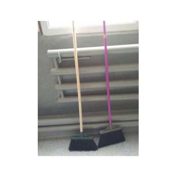 Метла плоска набивная «Глория» с черенком 